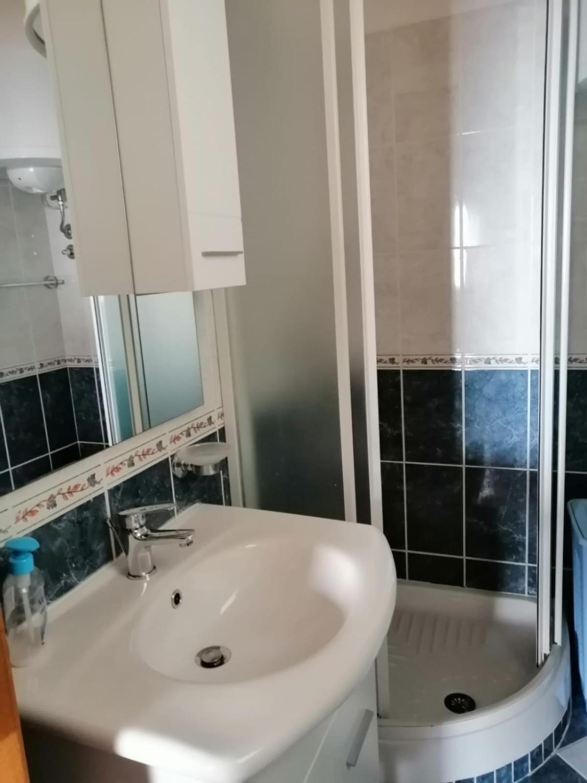 Apartmani Iva Tribanj-Kruscica Exteriör bild