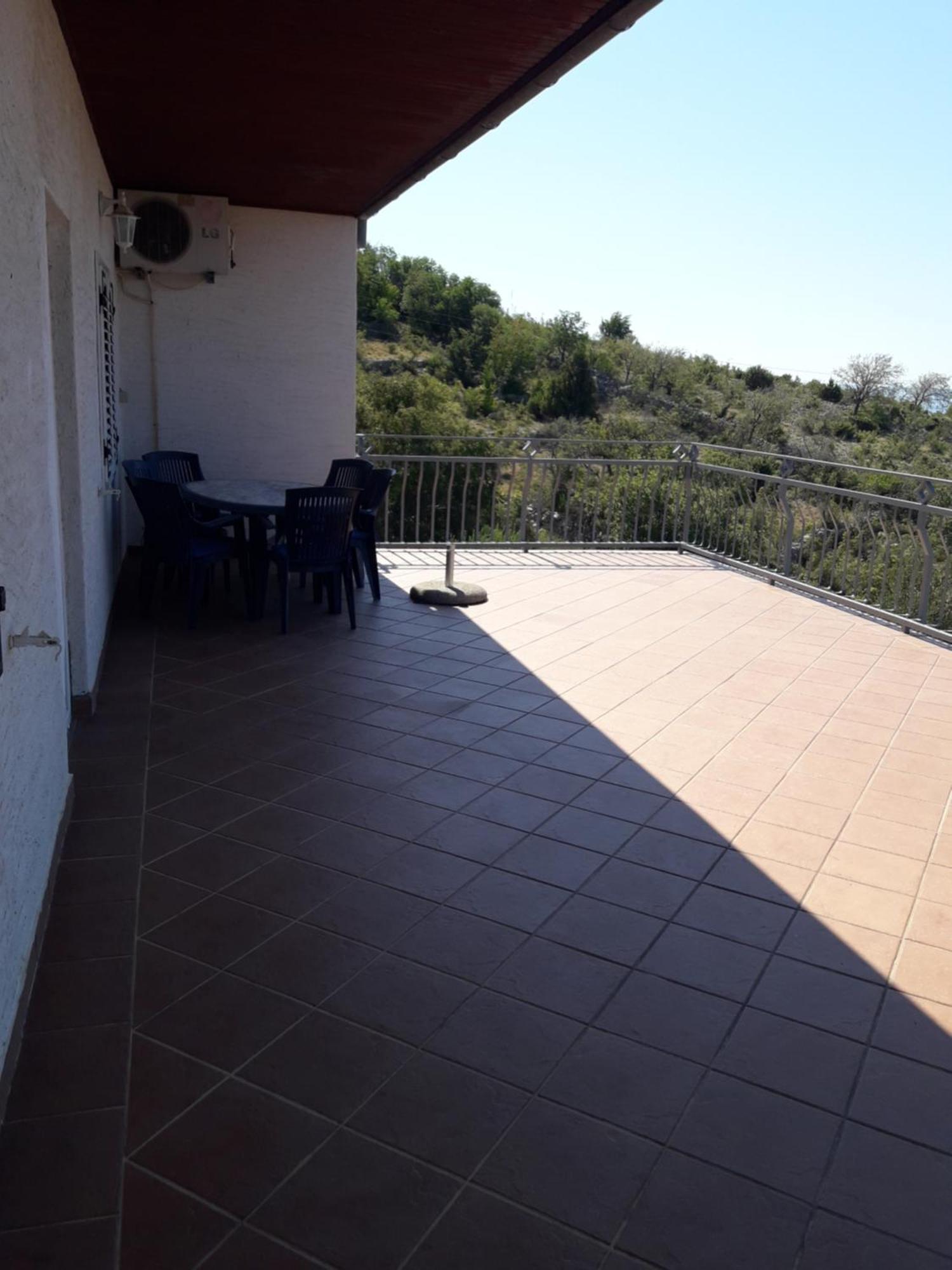Apartmani Iva Tribanj-Kruscica Rum bild